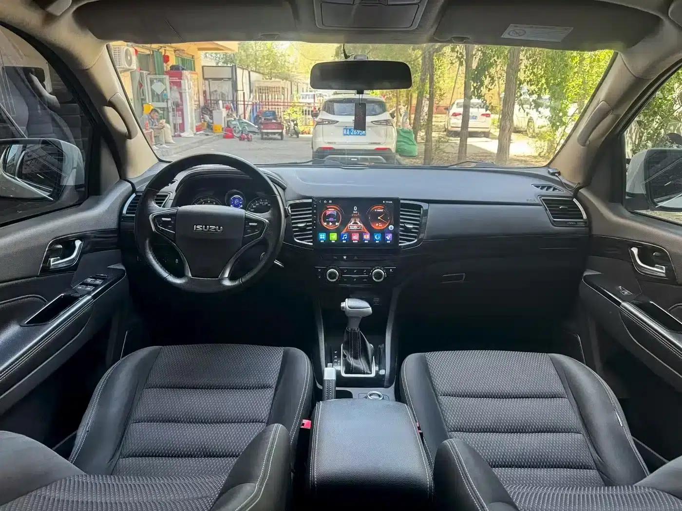 2020 mu-X Ranger 1.9T Diesel Automatic 4WD Enjoy Edition 5-Seater China VI Emission Standard — миниатюра 4