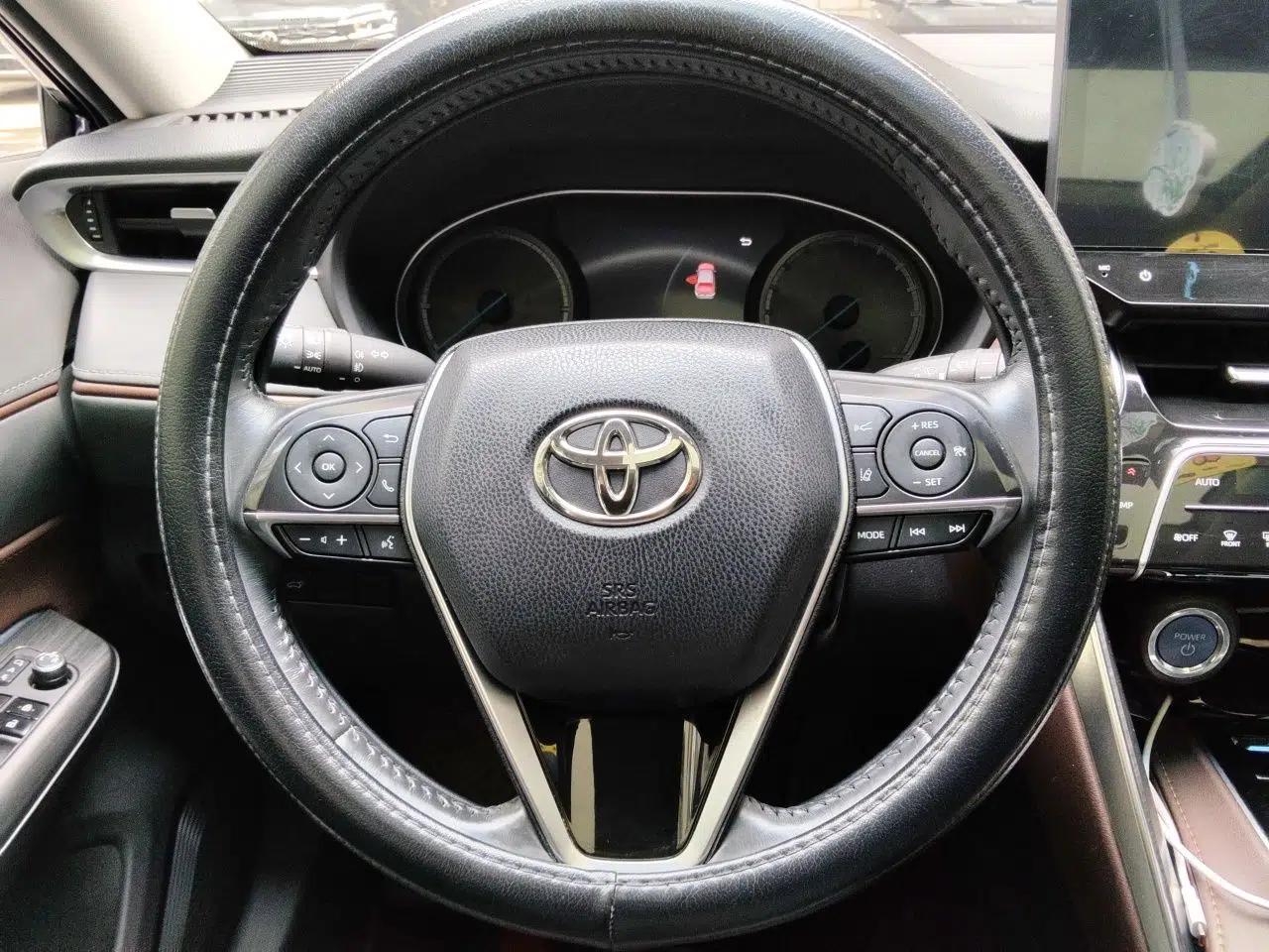 Toyota Harrier 2022 Dual-Engine 2.5L CVT Two-Wheel Drive Luxury Edition — миниатюра 10