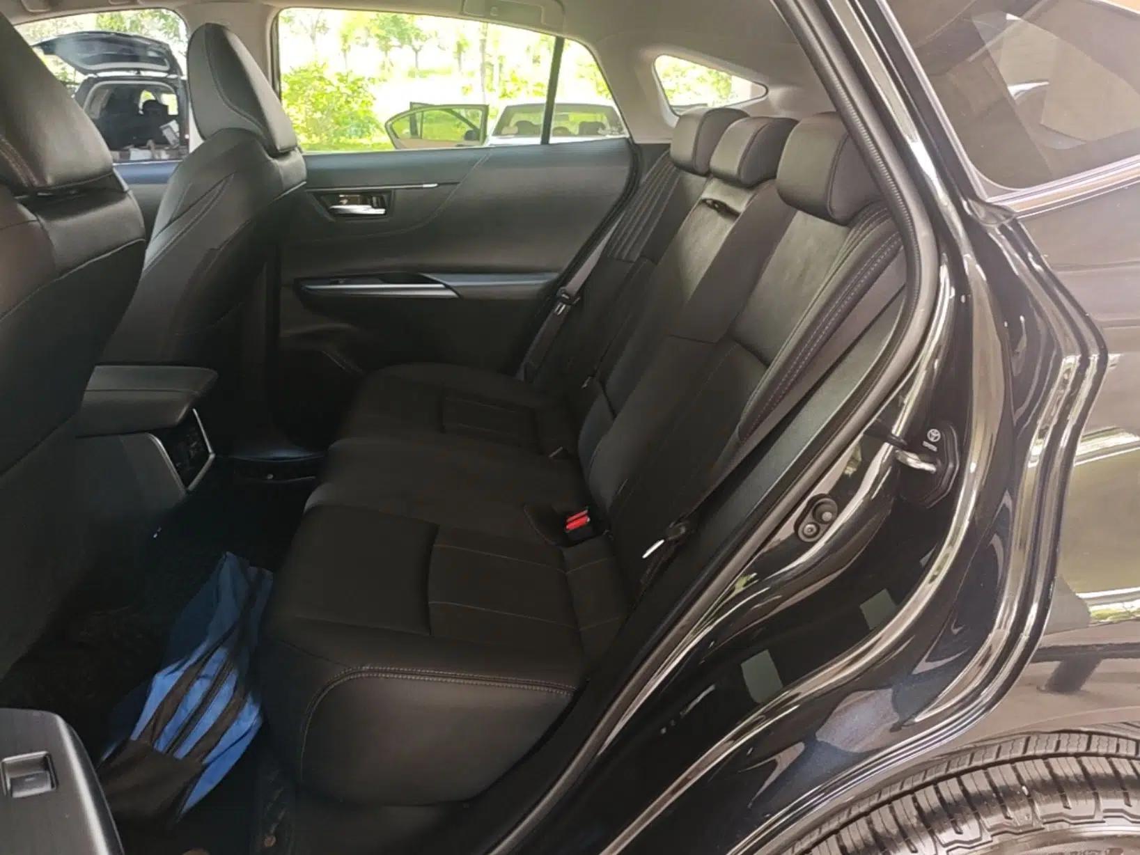 Toyota Harrier 2022 2.0L CVT Two-Wheel Drive Luxury Edition — миниатюра 20