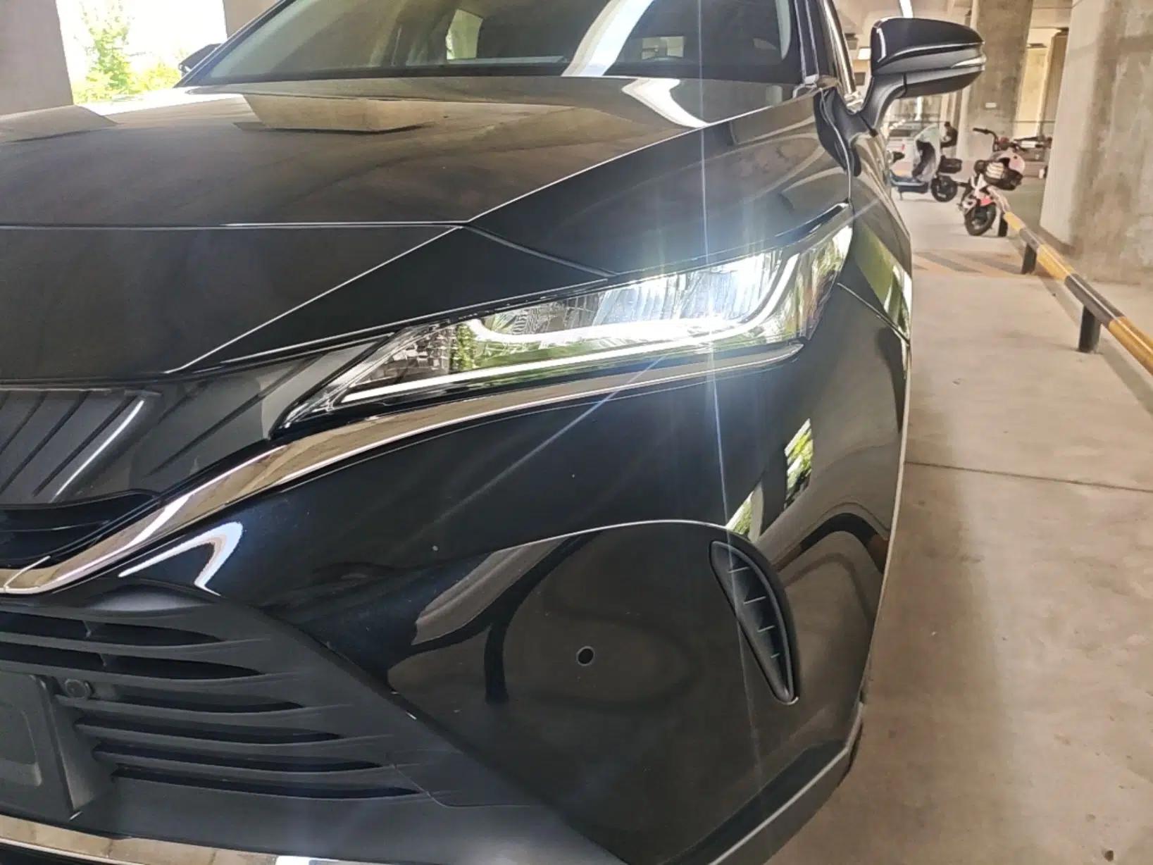 Toyota Harrier 2022 2.0L CVT Two-Wheel Drive Luxury Edition — миниатюра 8