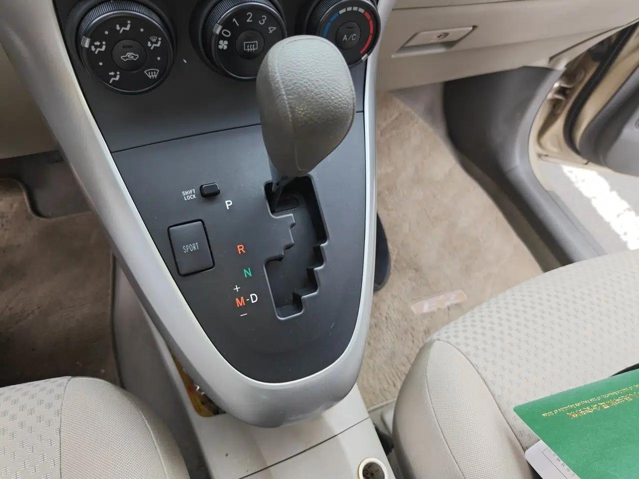 Toyota Verso 2011 180E CVT Elite Edition — миниатюра 14