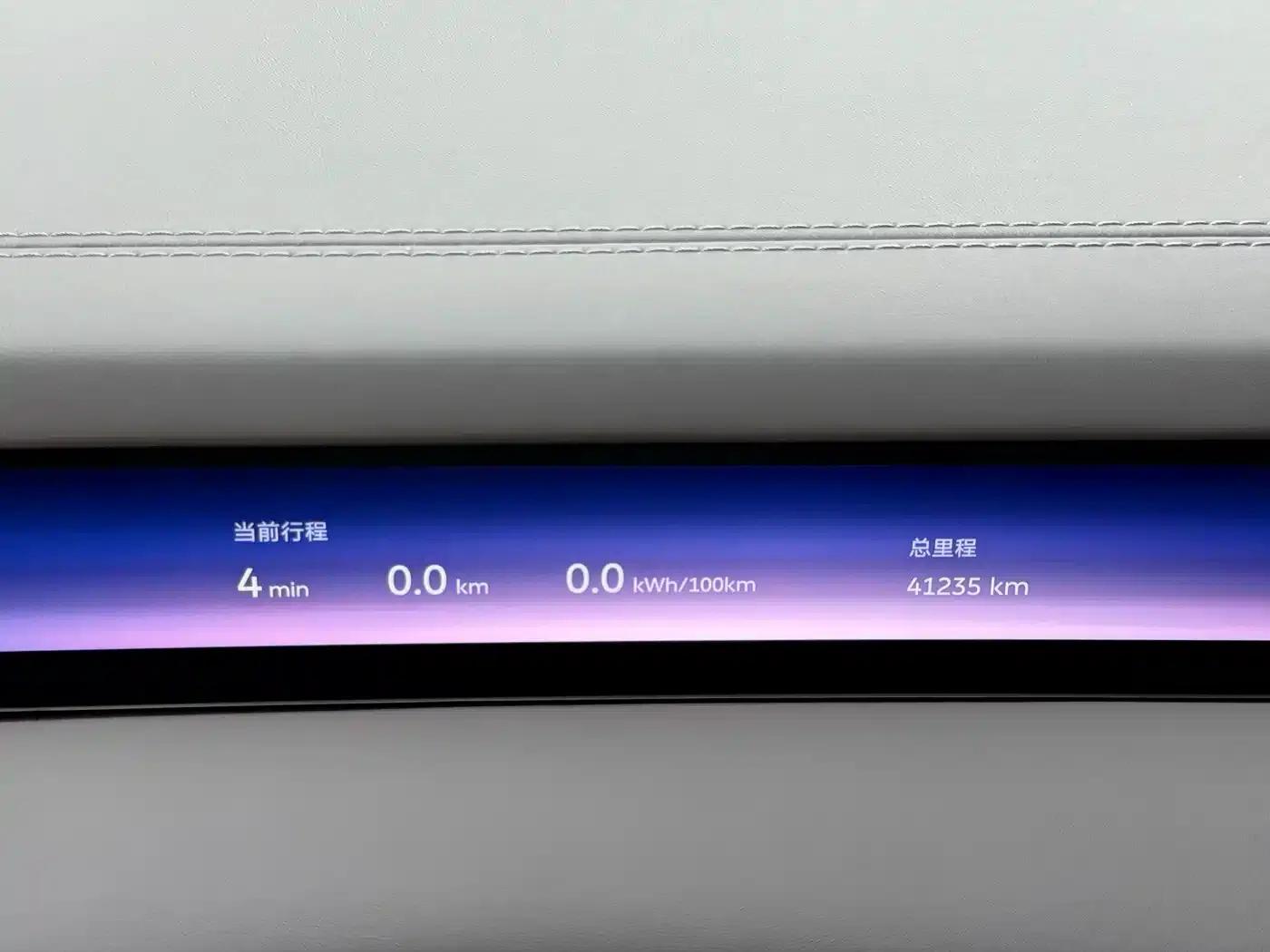 NIO ET9 2025 102kWh Signature Edition — миниатюра 8