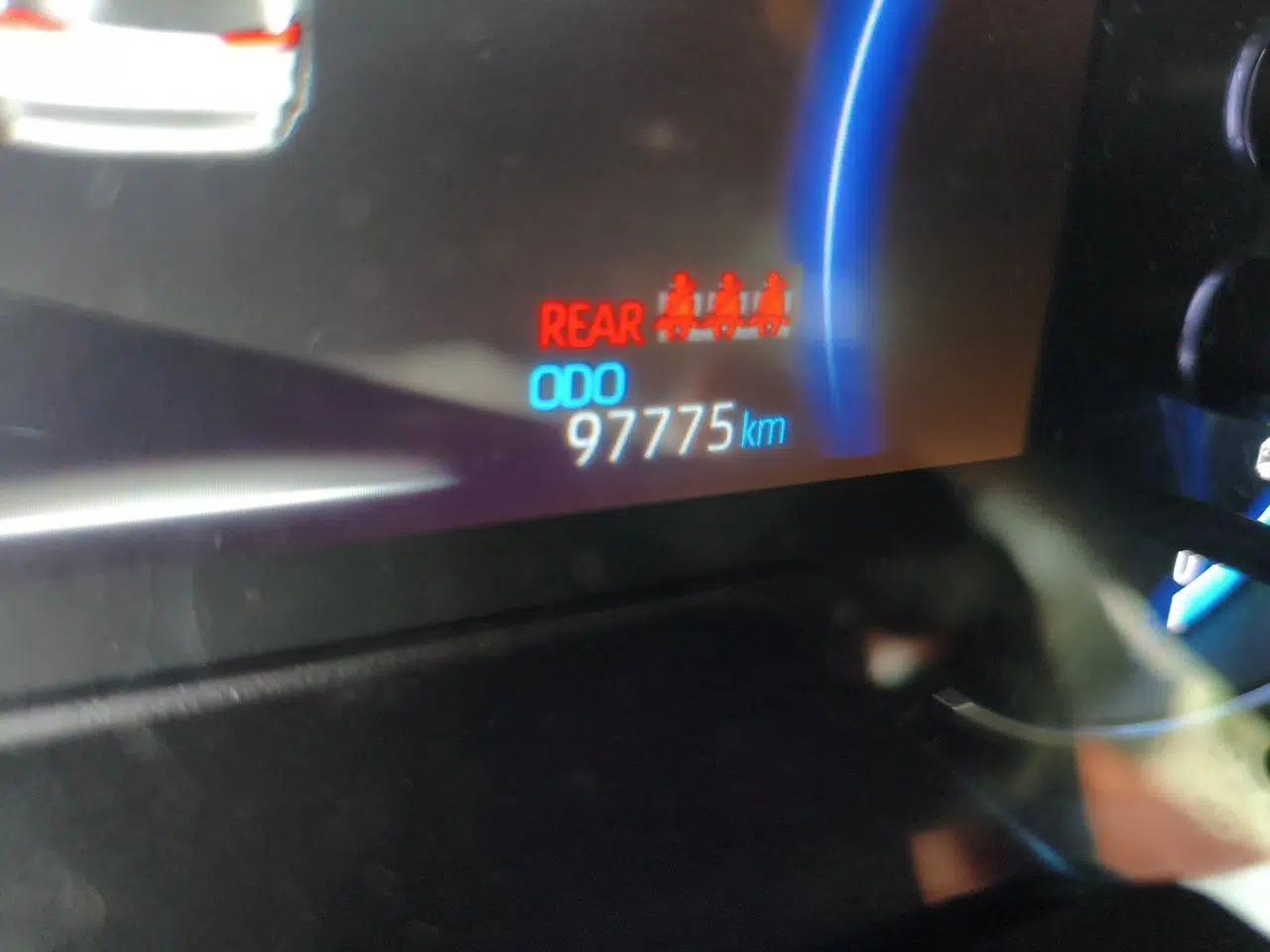 Toyota RAV4 Rongfang Plug-in Hybrid 2021 2.5L Two-Wheel Drive Elite Pro — миниатюра 12