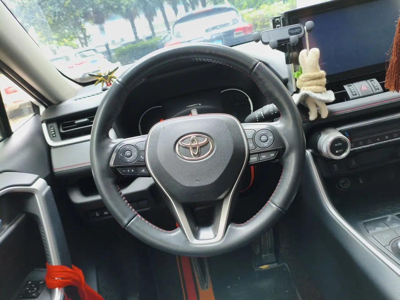Toyota RAV4 Rongfang Plug-in Hybrid 2021 2.5L Two-Wheel Drive Elite Pro — миниатюра 10