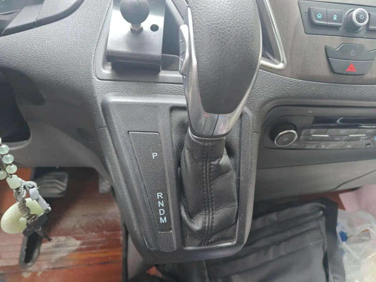 Ford Tourneo Custom 2020 2.0T Automatic Elite Edition China VI Standard — миниатюра 14