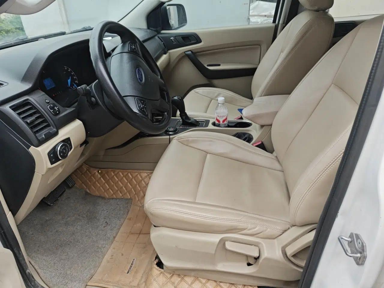 Ford Everest 2017 2.0T Gasoline Automatic 4x4 Elite Edition 5 Seats — миниатюра 15