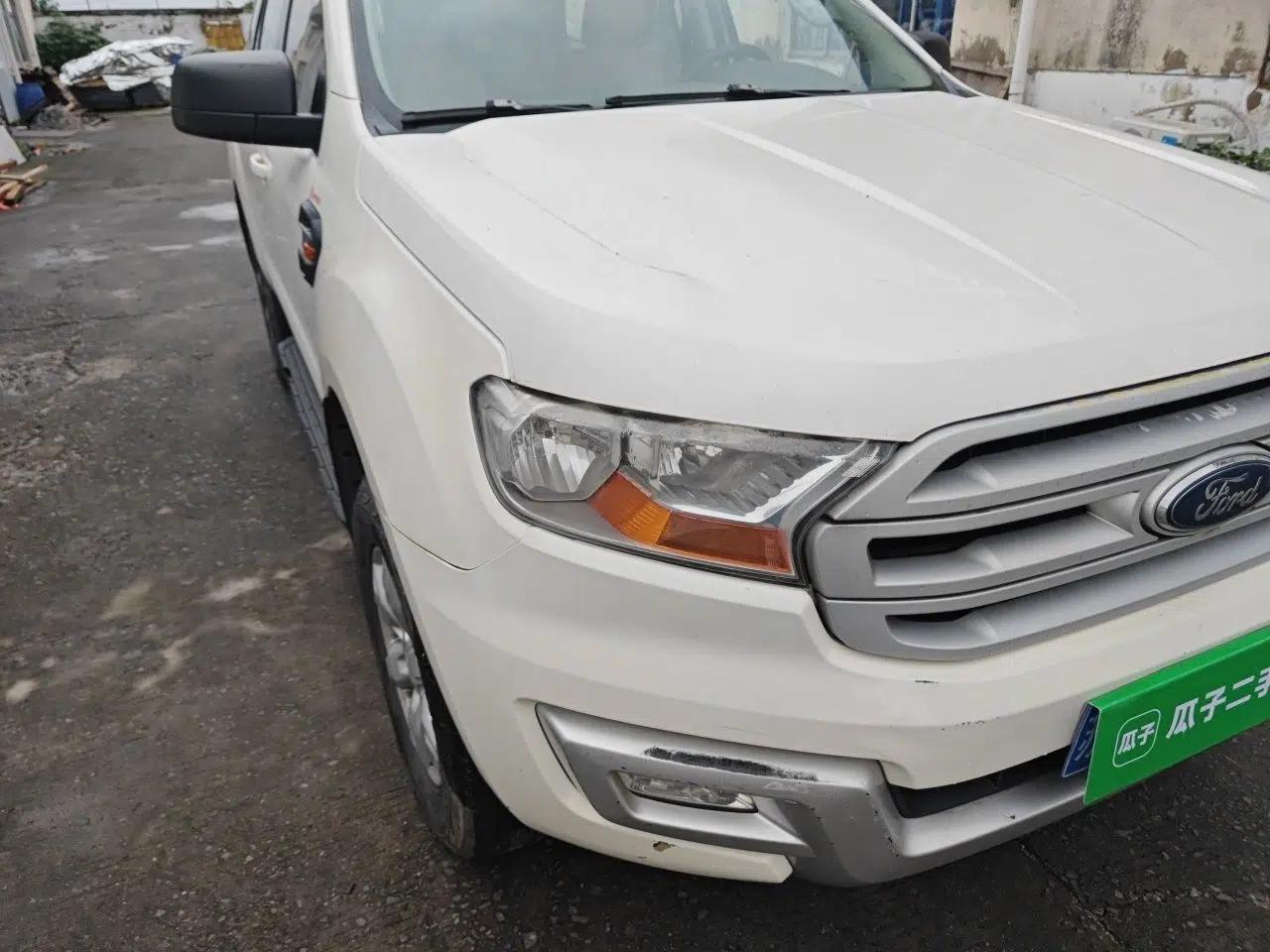 Ford Everest 2017 2.0T Gasoline Automatic 4x4 Elite Edition 5 Seats — миниатюра 7