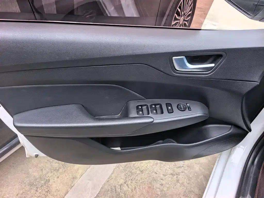 2020 Hyundai Verna 1.4L CVT GLS Cool Edition — миниатюра 6