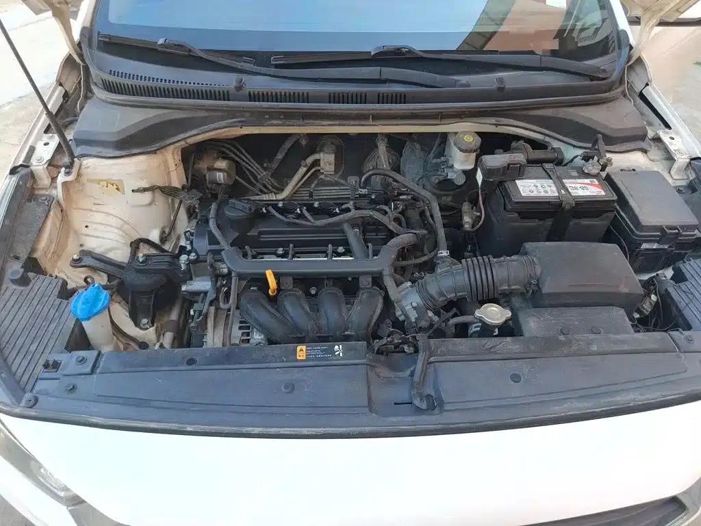2016 Hyundai Verna 1.4L Automatic GLS (Cool Edition) — миниатюра 11