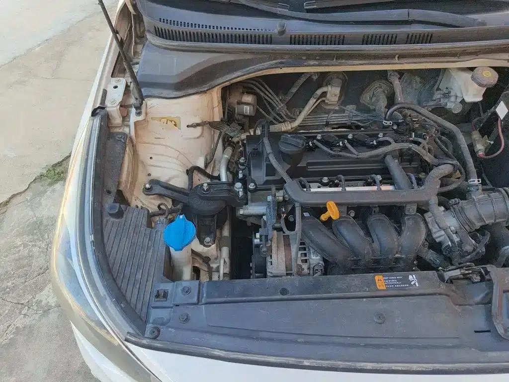 2016 Hyundai Verna 1.4L Automatic GLS (Cool Edition) — миниатюра 21