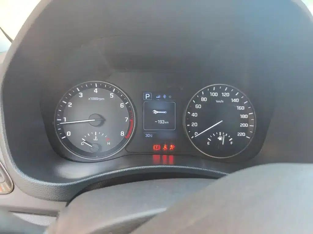 2016 Hyundai Verna 1.4L Automatic GLS (Cool Edition) — миниатюра 4