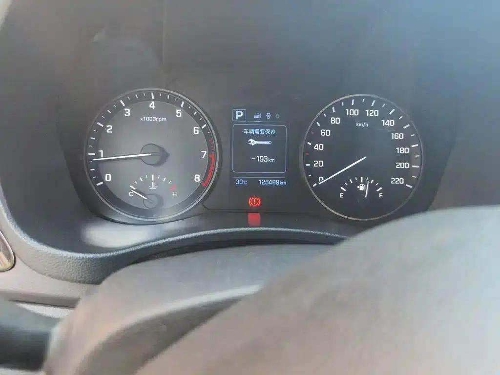 2016 Hyundai Verna 1.4L Automatic GLS (Cool Edition) — миниатюра 5
