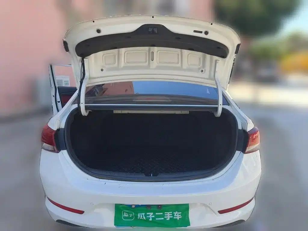 2016 Hyundai Verna 1.4L Automatic GLS (Cool Edition) — миниатюра 10