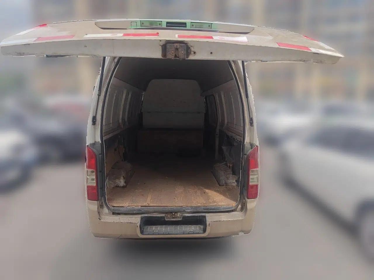Foton Scenic G7 2017 2.0L Long-Wheelbase Commercial Van High Roof 2 Seats 4Q20M — миниатюра 19