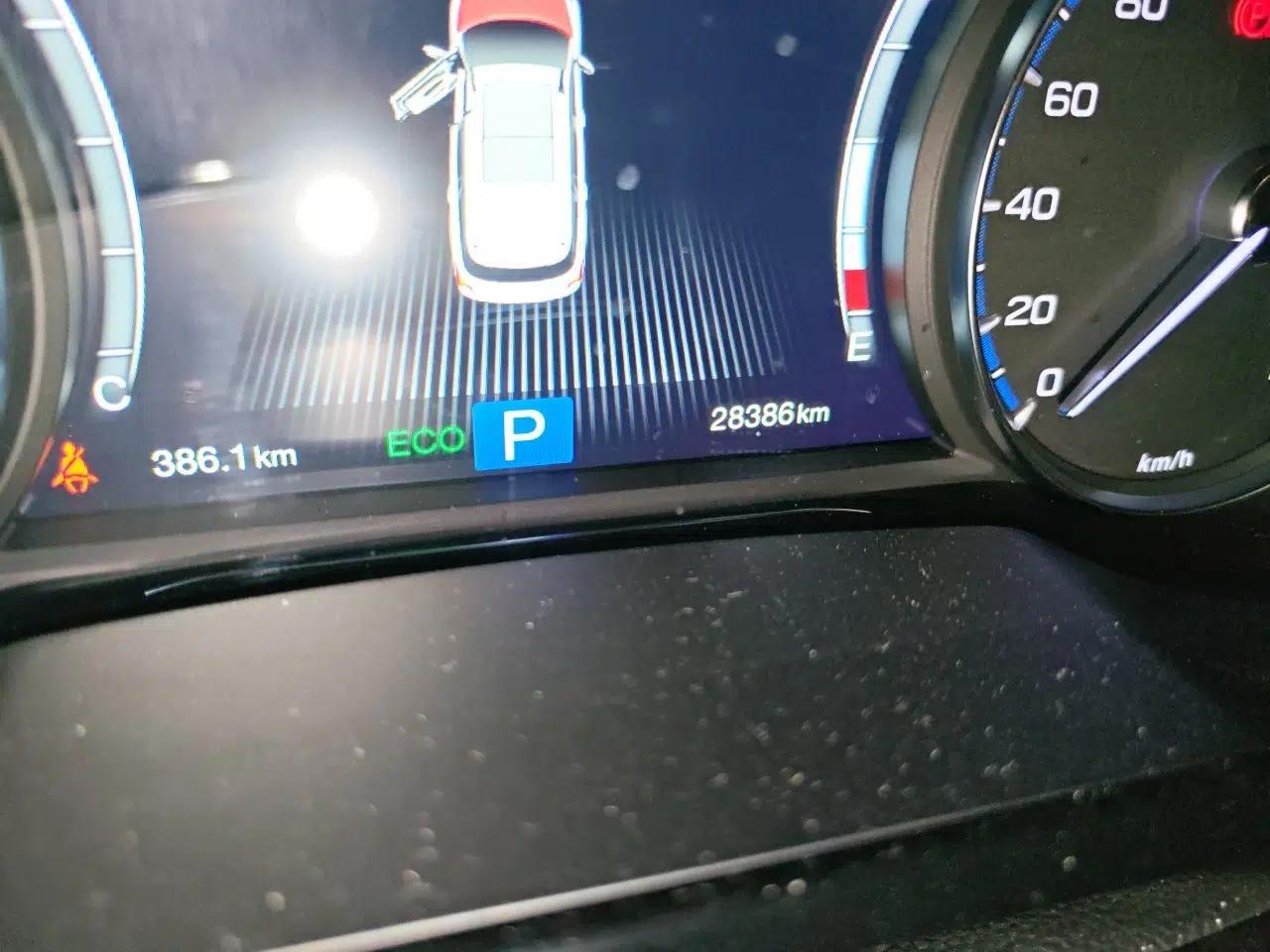 GAC Trumpchi GS7 2017 320T Two-Wheel-Drive Luxury Smart Connectivity Model — миниатюра 12