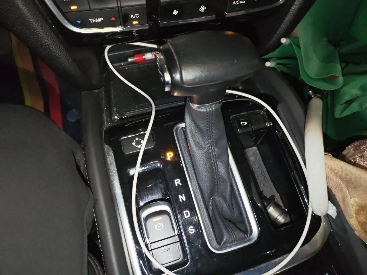GAC Trumpchi GS7 2017 320T Two-Wheel-Drive Luxury Smart Connectivity Model — миниатюра 14