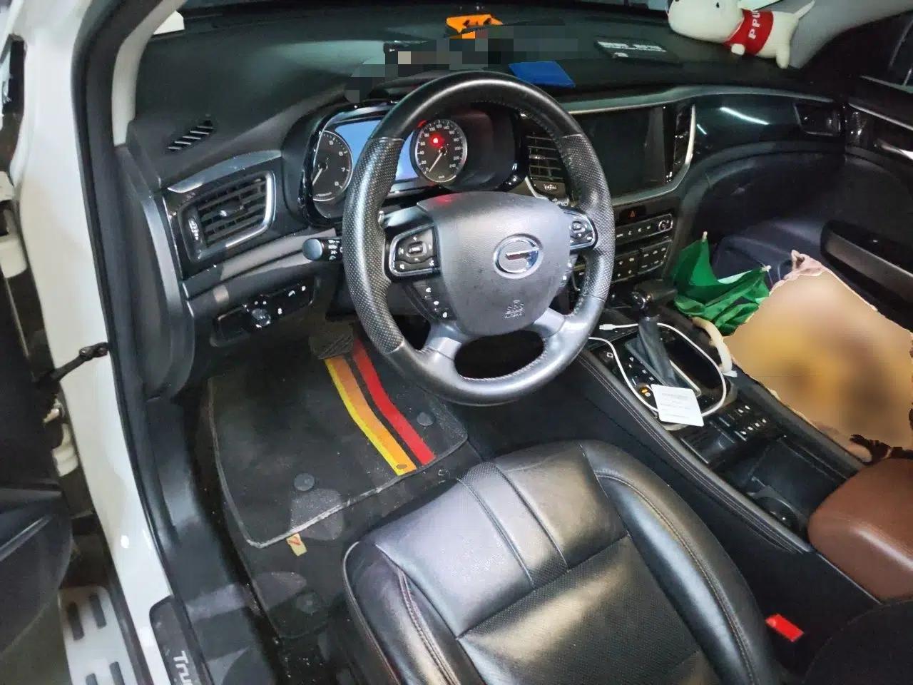 GAC Trumpchi GS7 2017 320T Two-Wheel-Drive Luxury Smart Connectivity Model — миниатюра 9