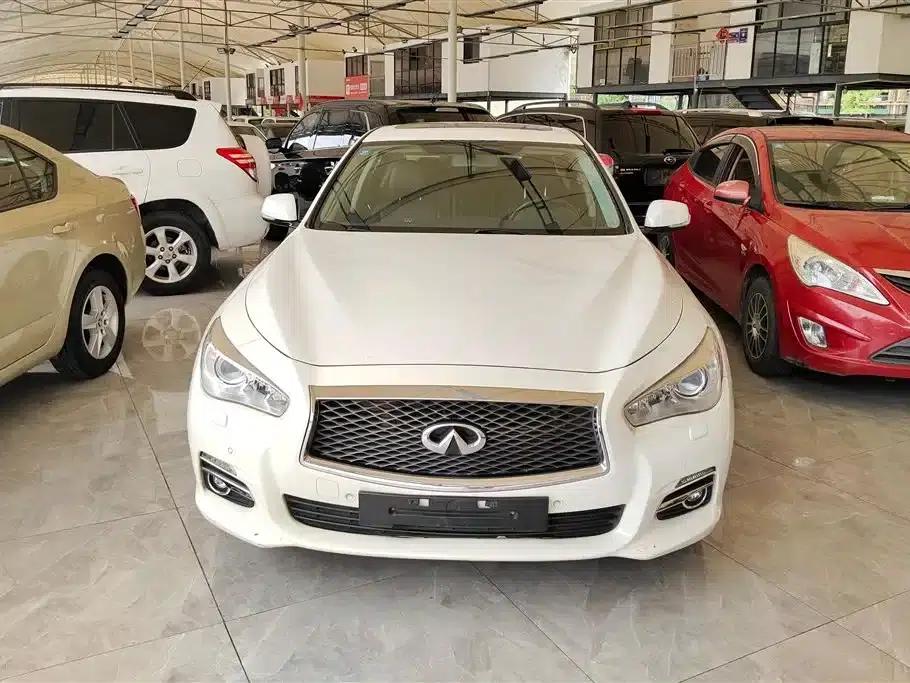 Infiniti Q50 2014 2.0T Comfort Edition — миниатюра 2