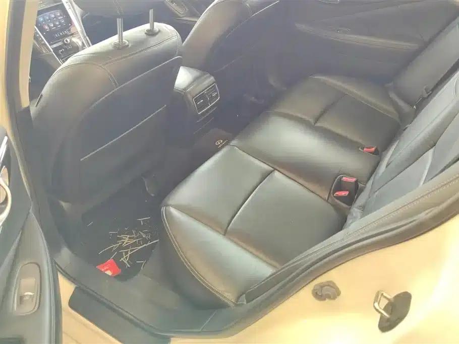 Infiniti Q50 2014 2.0T Comfort Edition — миниатюра 11