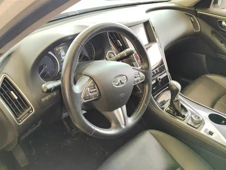 Infiniti Q50 2014 2.0T Comfort Edition — миниатюра 15