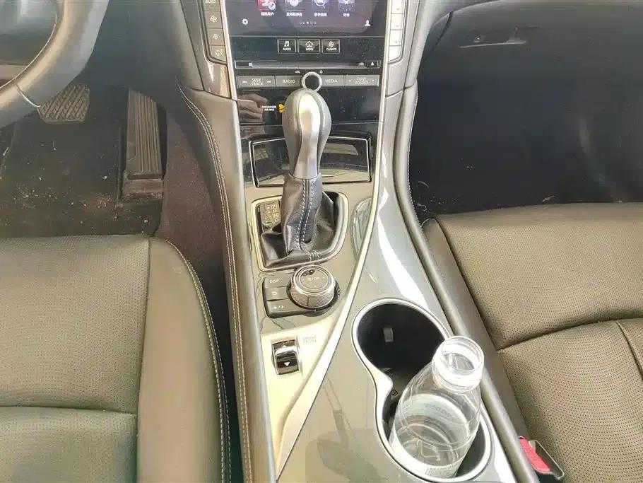 Infiniti Q50 2014 2.0T Comfort Edition — миниатюра 16