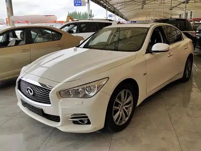 Infiniti Q50 2014 2.0T Comfort Edition