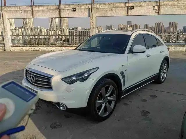 Infiniti QX70 2013 3.7L Standard Edition
