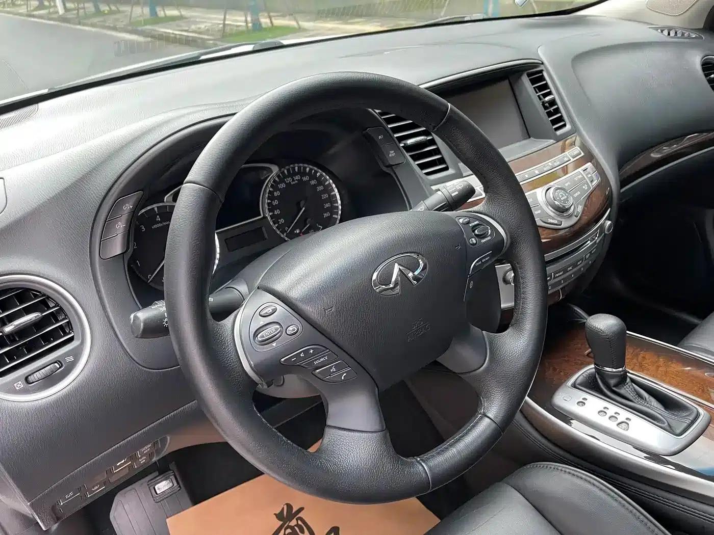 Infiniti JX 2013 JX35 AWD All-Terrain Edition — миниатюра 12
