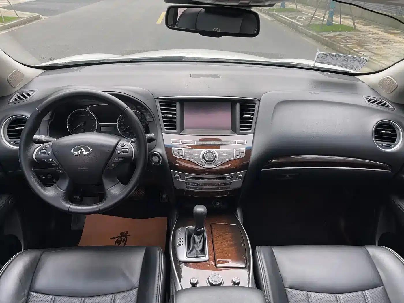 Infiniti JX 2013 JX35 AWD All-Terrain Edition — миниатюра 8