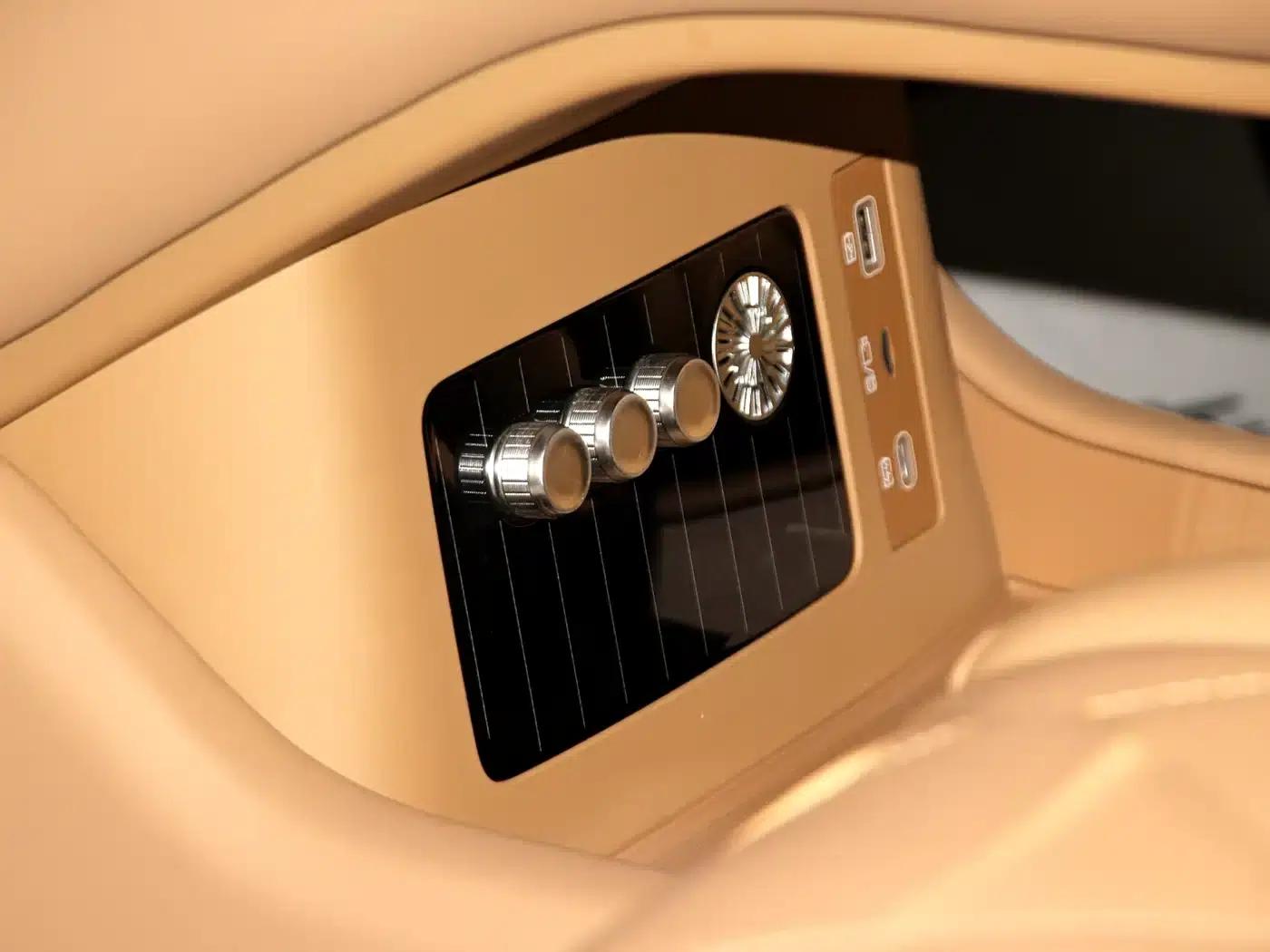 Looking up at the U8 L 2025 Dingshi Edition — миниатюра 14