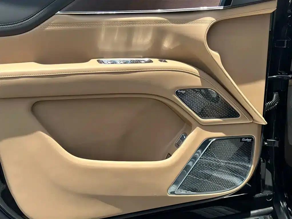 Looking up at the U8 L 2025 Dingshi Edition — миниатюра 14