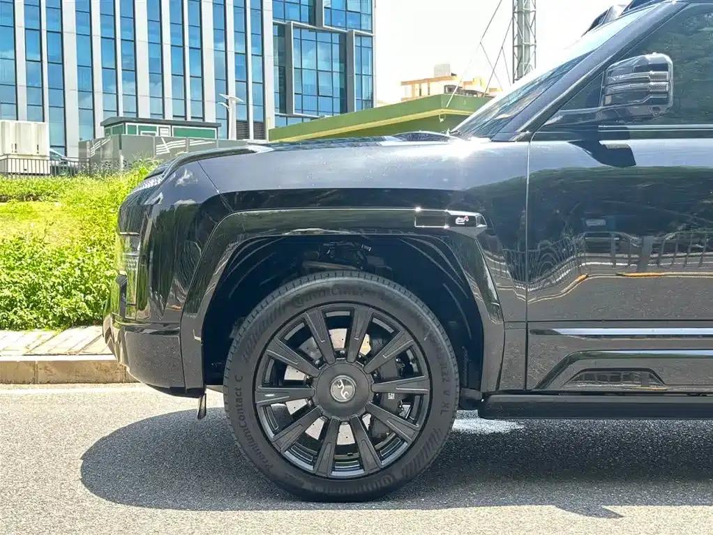 Looking up at the U8 L 2025 Dingshi Edition — миниатюра 5