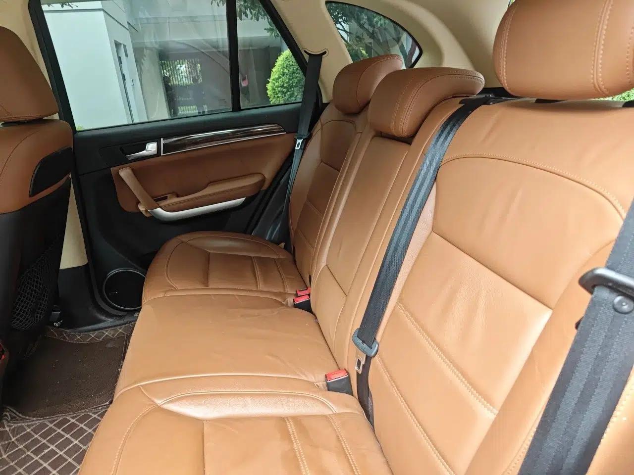 Haval H8 2015 2.0T Two-Wheel-Drive Luxury Version — миниатюра 17
