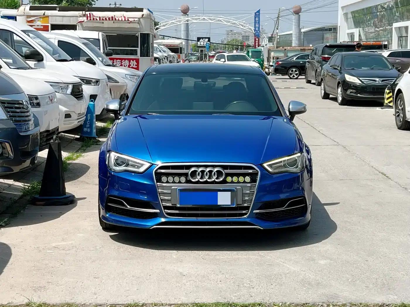 Audi S3 2015 Model S3 2.0T Limousine — миниатюра 2