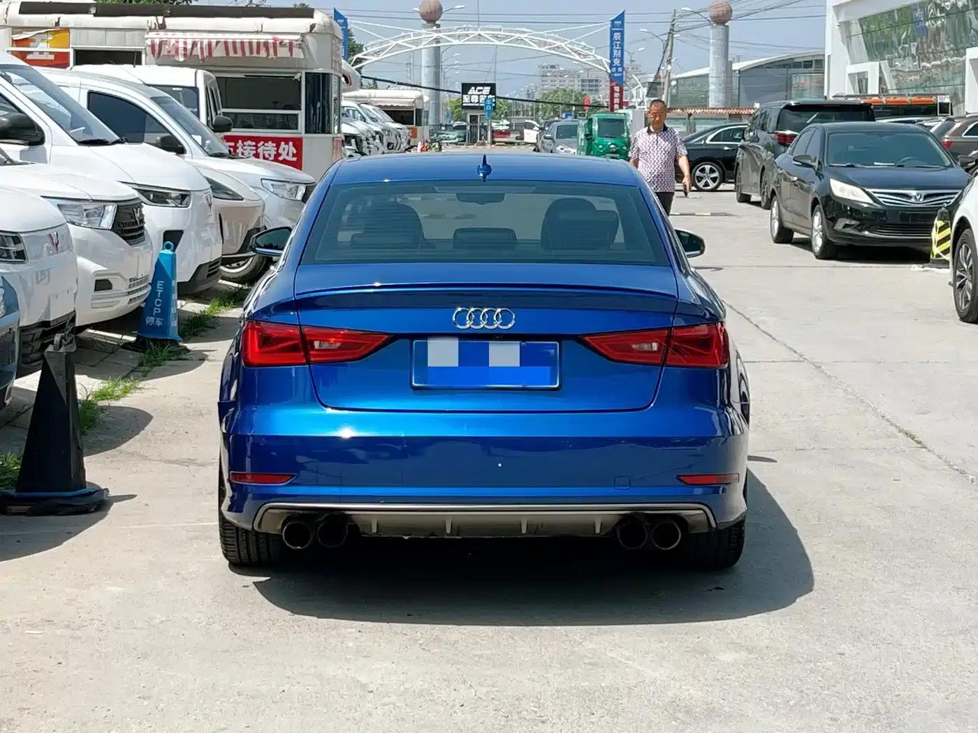 Audi S3 2015 Model S3 2.0T Limousine — миниатюра 3