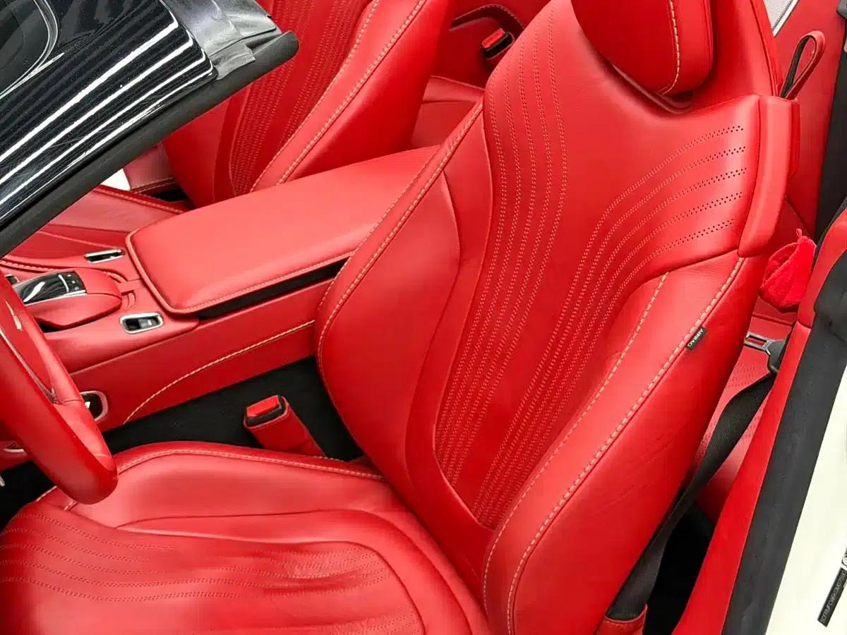 Aston Martin DB11 2019 4.0T V8 Volante — миниатюра 10