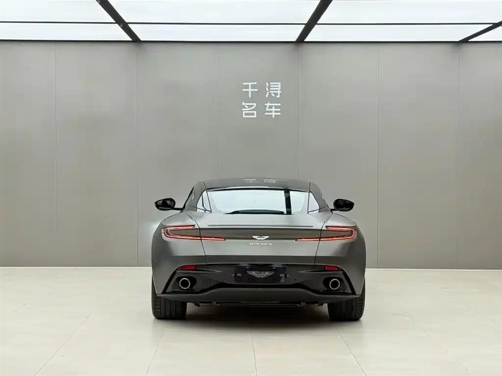 Aston Martin DB11 2019 4.0T V8 Coupe — миниатюра 15