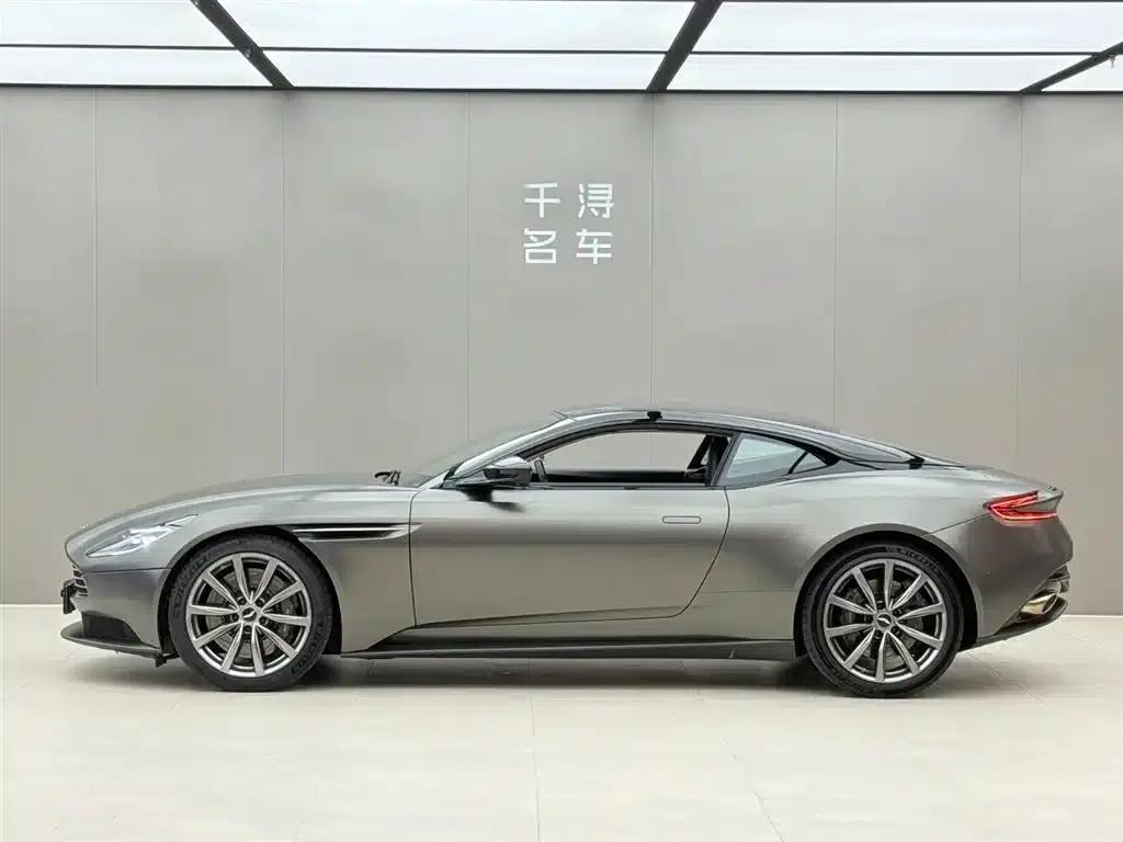 Aston Martin DB11 2019 4.0T V8 Coupe — миниатюра 3