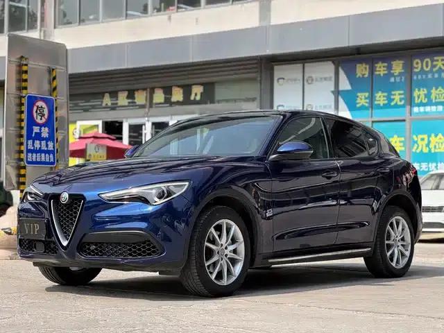 2017 Stelvio 2.0T 200HP Elite Edition