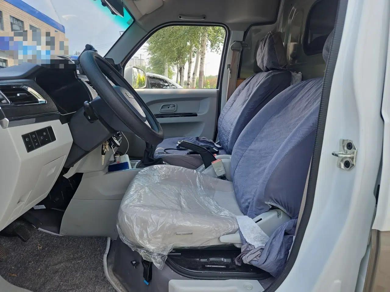 Jinbei New Hiace X30L CNG 2023 100L CNG Wealth Edition Van 2/5-Seater Air-Conditioned Model SWCC15M — миниатюра 15