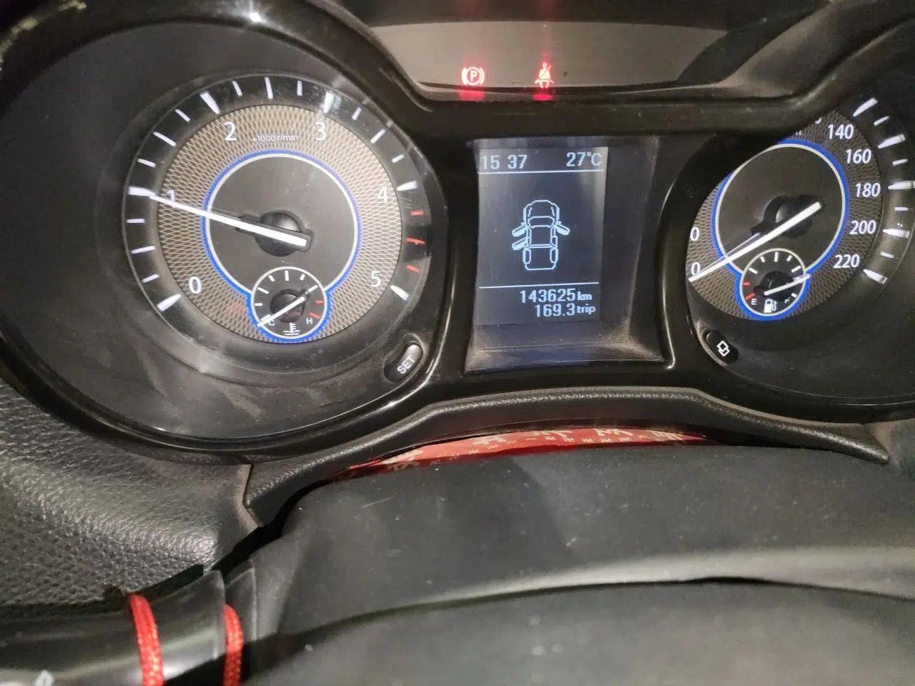 JMC Yuhu 5 2018 2.4T Classic Edition Diesel Manual 4x4 Luxury Version JX4D24A5L — миниатюра 12