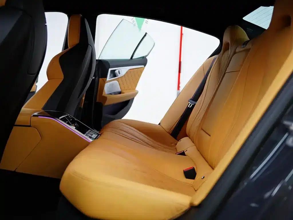 2020 BMW M8 Competition — миниатюра 42