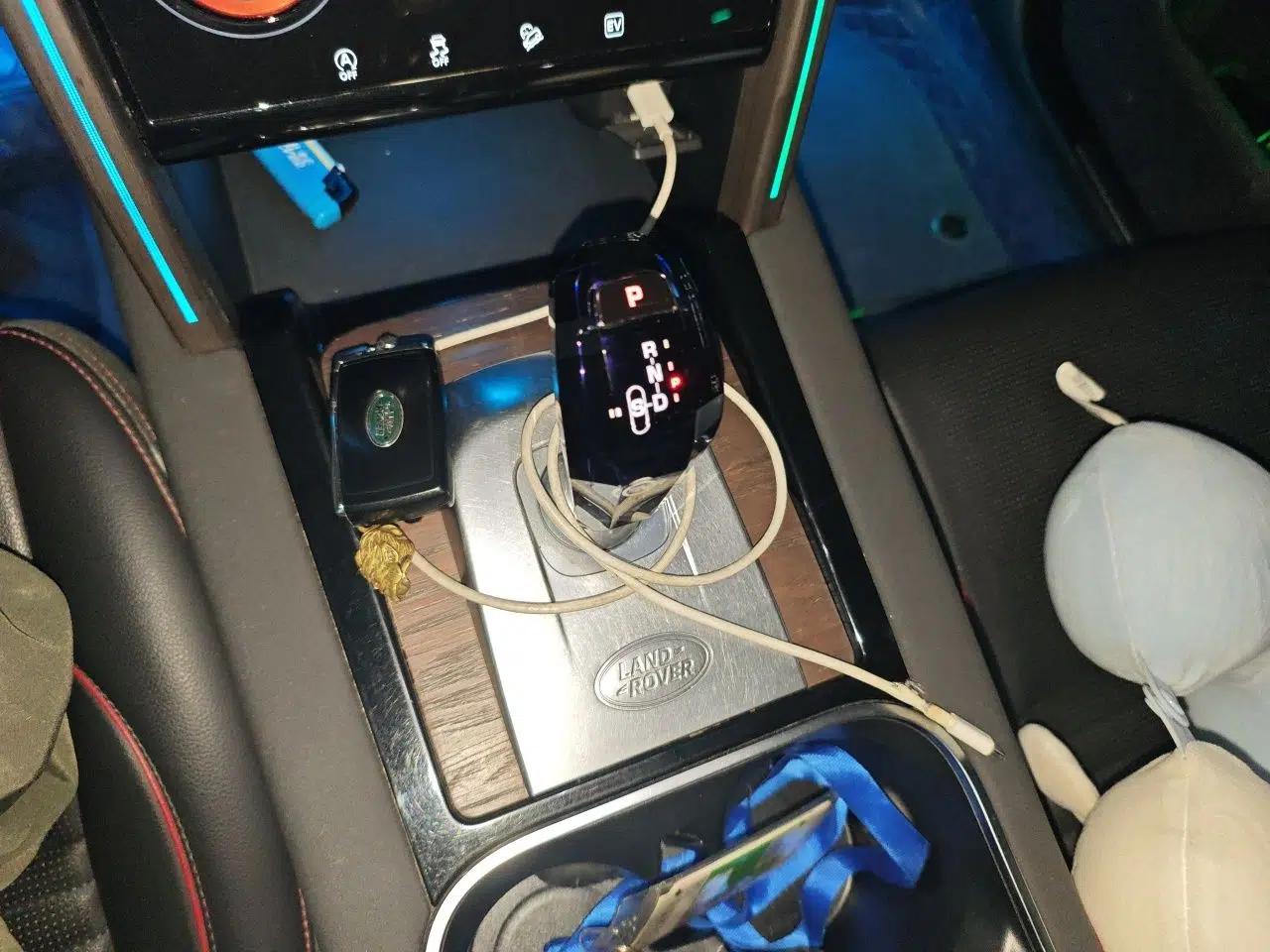 Land Rover Discovery Sport New Energy 2022 P300e Performance Tech Edition — миниатюра 14