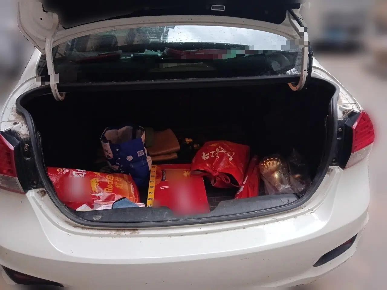 Suzuki Alivio 2015 1.6L Manual Comfort Model — миниатюра 19