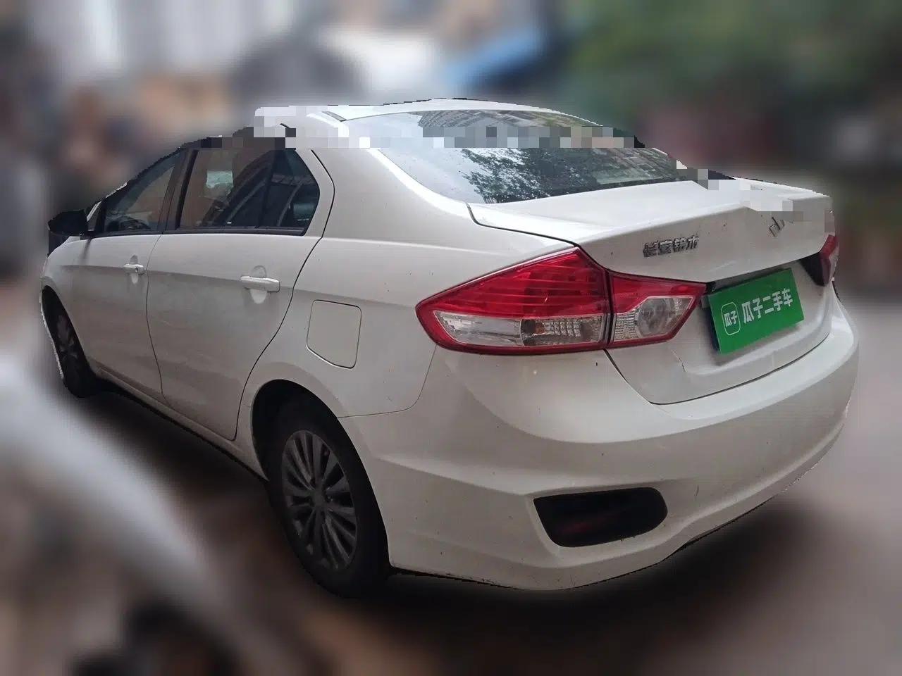 Suzuki Alivio 2015 1.6L Manual Comfort Model — миниатюра 4