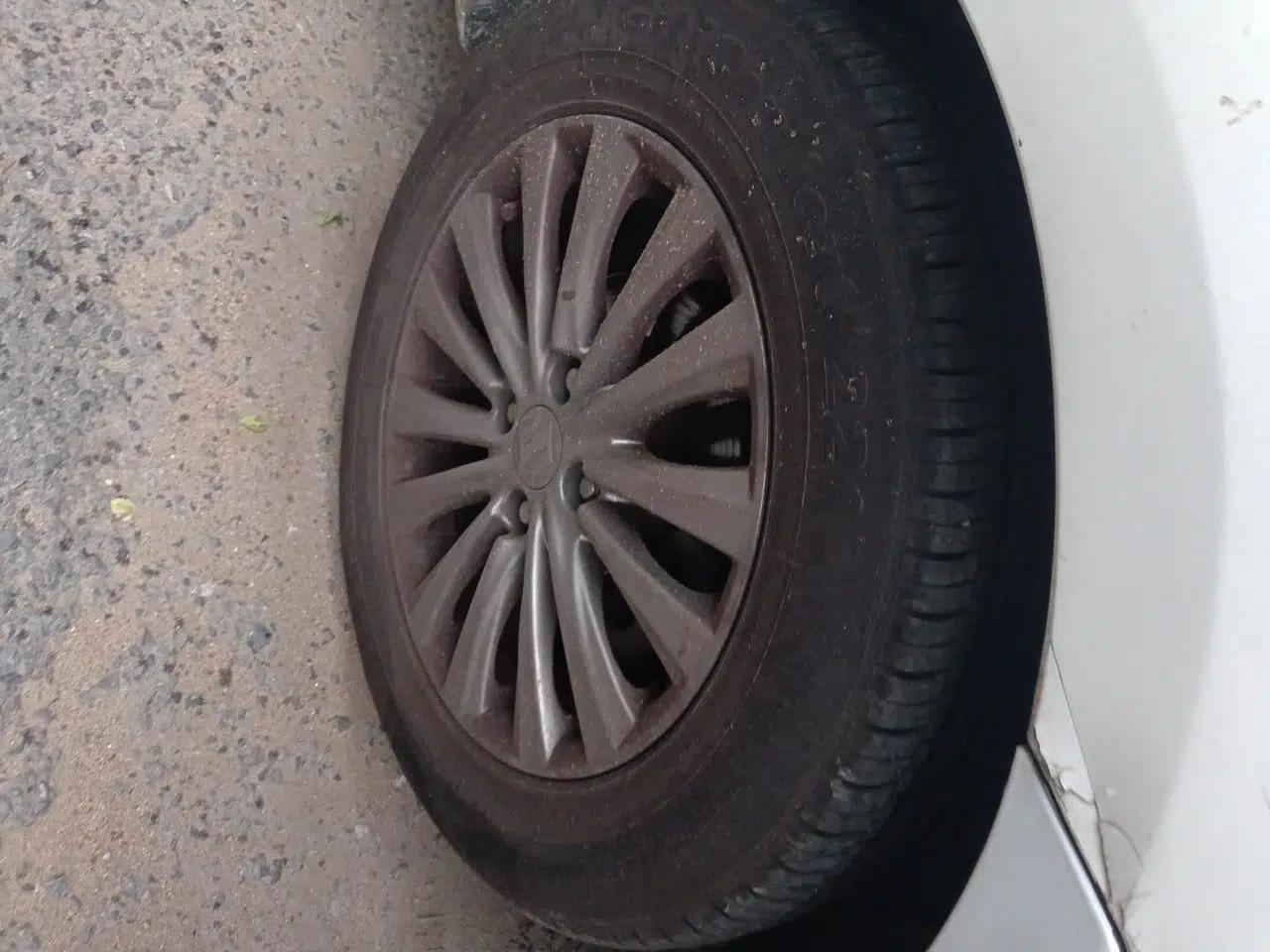 Suzuki Alivio 2015 1.6L Manual Comfort Model — миниатюра 8