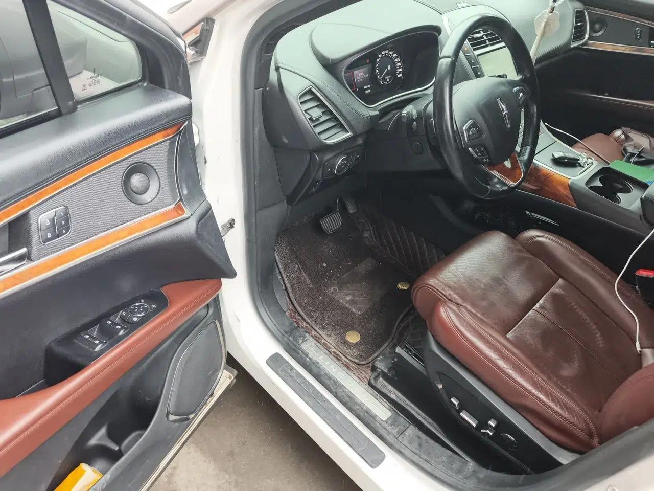 Lincoln MKX 2015 2.7T Four-Wheel Drive Prestige Edition — миниатюра 16