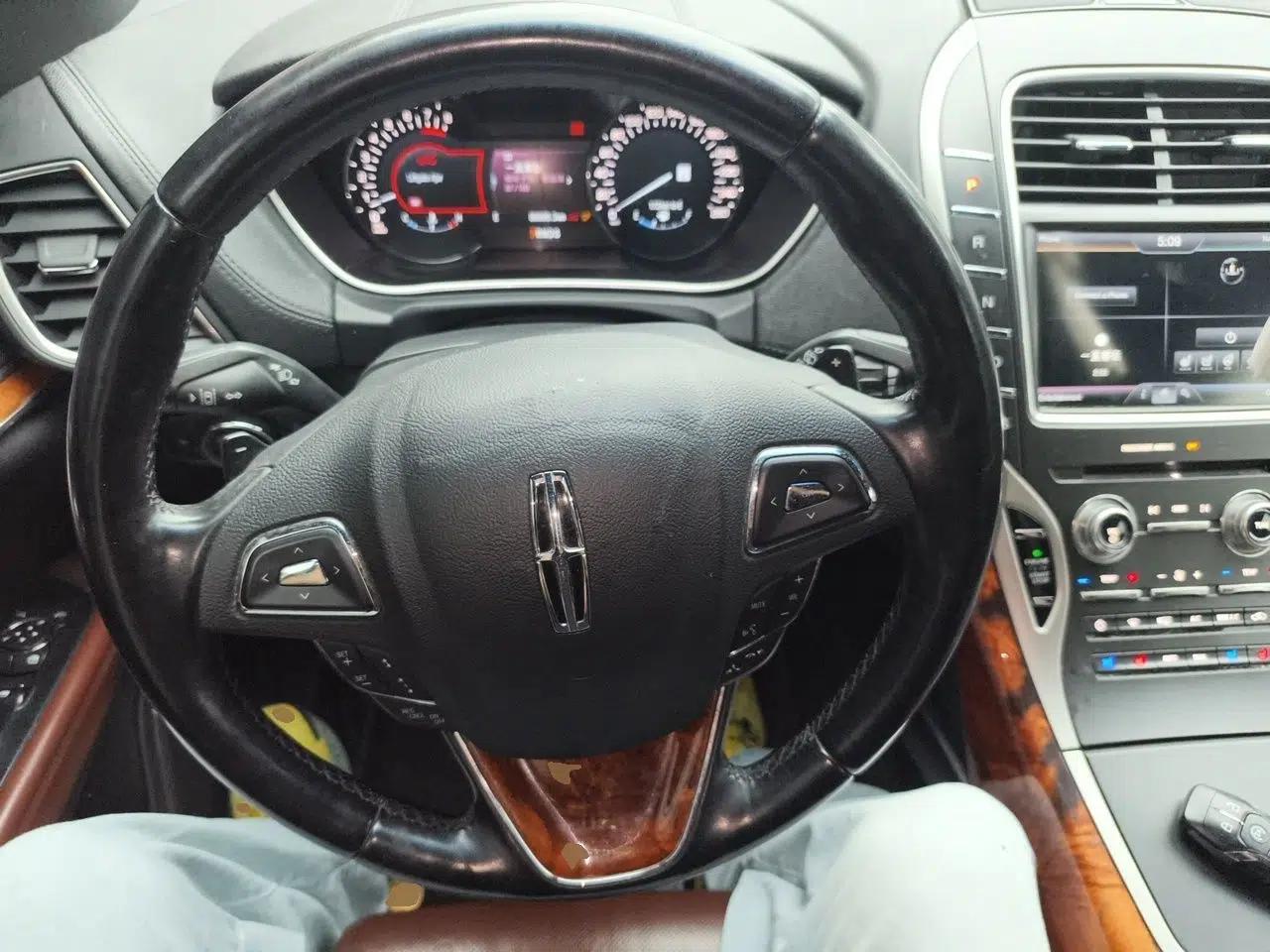 Lincoln MKX 2015 2.7T Four-Wheel Drive Prestige Edition — миниатюра 10
