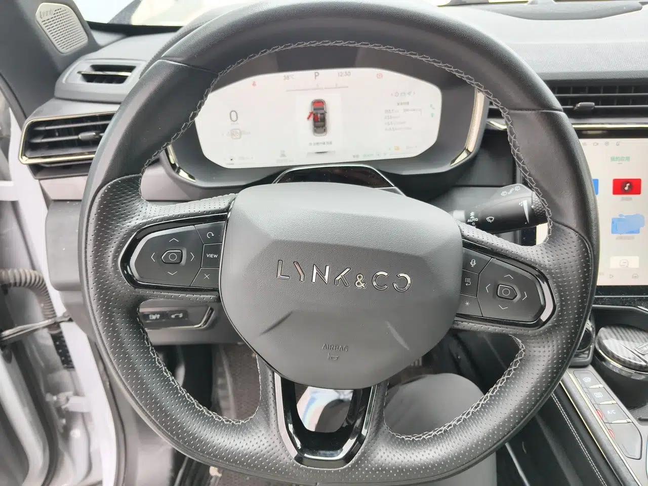 Lynk & Co 01 EM-P 2023 1.5TD EM-P PM — миниатюра 10