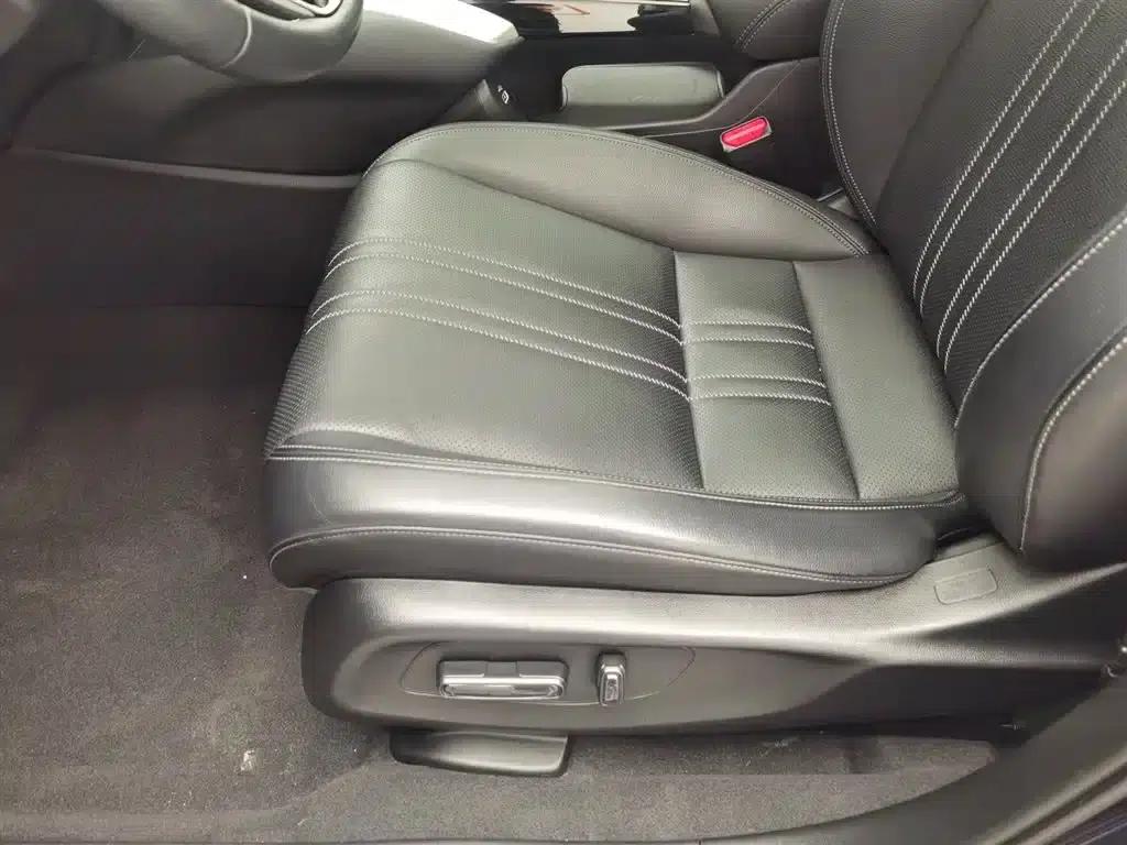 Honda HR-V 2023 240TURBO Sporty Edition — миниатюра 20